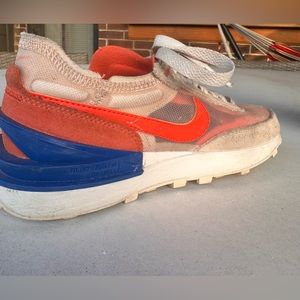 Waffle One Sneaker (Women) Size 6